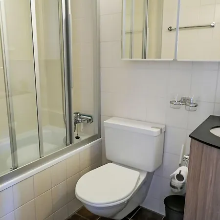 Hobelbank By Interhome جريندلوالد